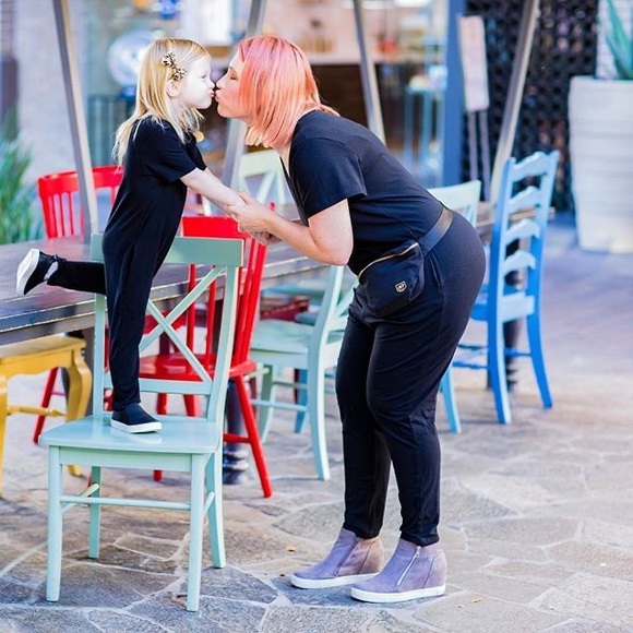 Freshly Picked Park Pack Fanny Pack Ebony - Picture 7 of 7